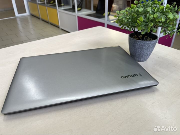 Ноутбук Lenovo/Core i3/Radeon/8GB/SSD