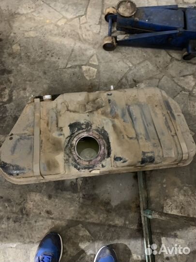 Топливный бак