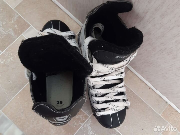 Коньки хоккейные CCM.39 размер