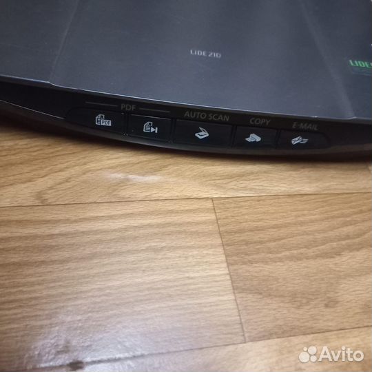 Сканер Canon lide 210