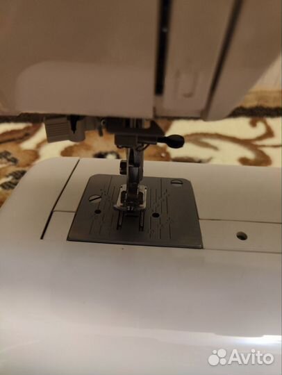 Швейная машинка Janome