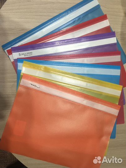 Папка скоросшиватель пластиковая. Brauberg. Новые