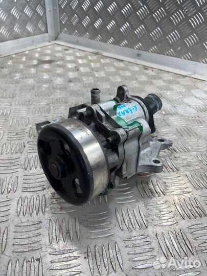 Насос водяной Nissan X-Trail T31 MR20DE