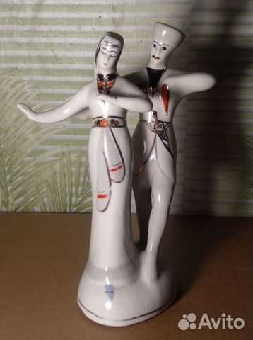 Редкая статуэтка, Танец лезгинки