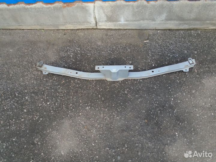 Nissan 62290-AU330 Усилитель бампера верхний