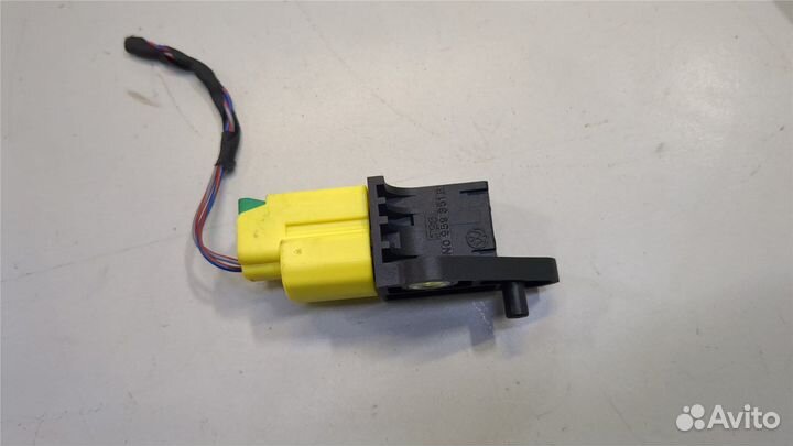 Датчик удара Volkswagen Tiguan, 2014