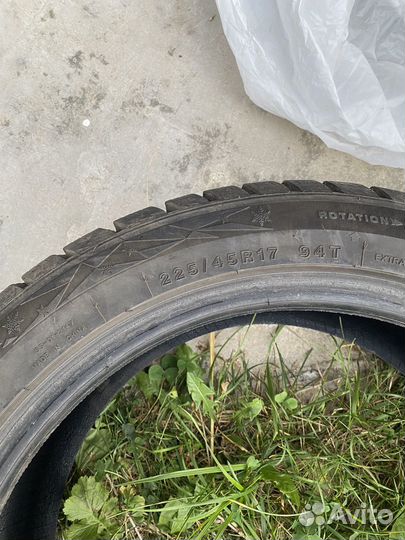 Tracmax Ice-Plus S210 225/45 R17