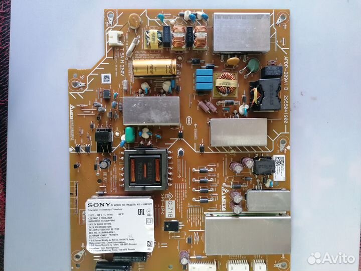 Телевизор бу KD- 55XE8577
