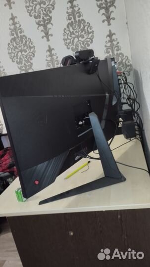 Монитор 27 144 MSI Optix G272 с дефектом