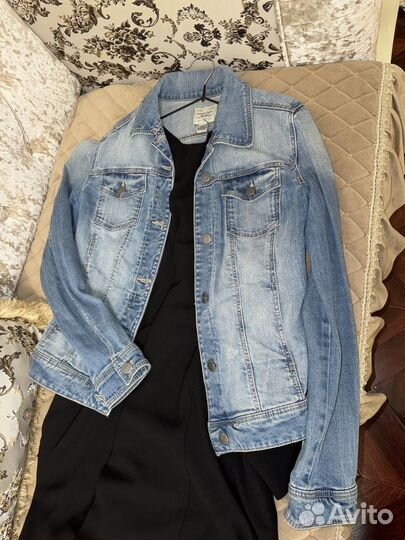 Джинсовая куртка mango