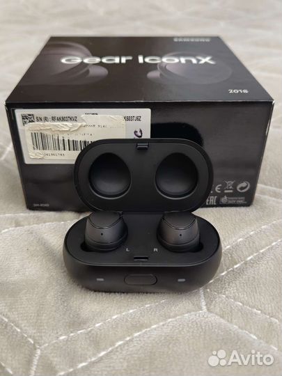 Беспроводные наушники Gear lconX