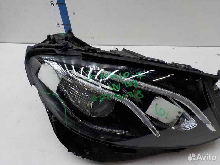 Фара правая Mercedes-Benz E-Class