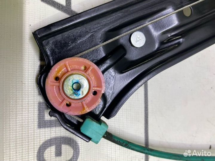 Стеклоподьемник передний правый Bmw 1 F20 2012