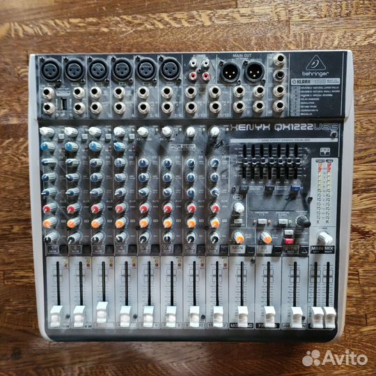 Продам микшерный пульт Behringer Xenyx QX1222 USB