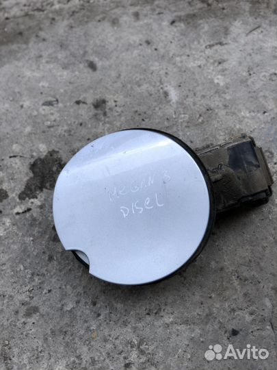 Лючок бензобака Рено Меган 3