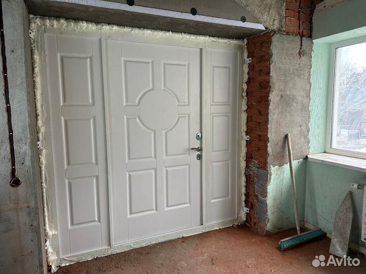 Дверь уличная двустворчатая в частный дом