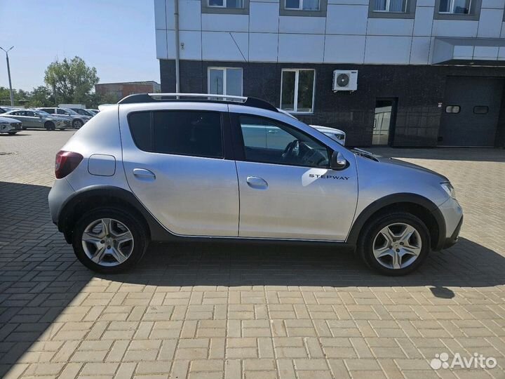 Renault Sandero Stepway 1.6 МТ, 2021, 42 117 км