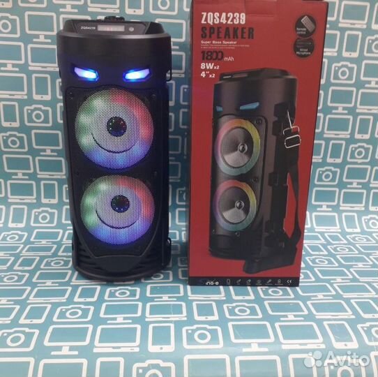 Портативная колонка с микрофоном