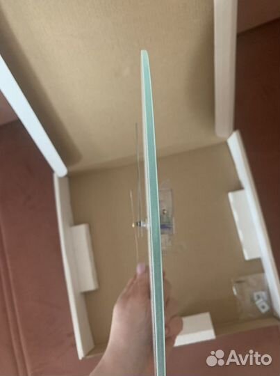 Настенные часы из стекла