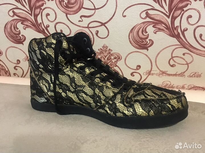 Кроссовки ботинки