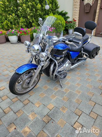 Triumph thunderbird