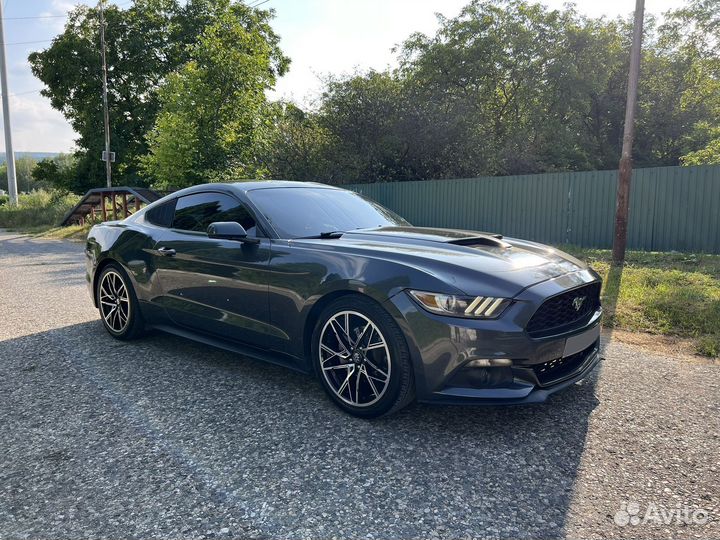 Ford Mustang, 2016