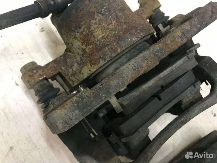 Суппорта тормозные передние Geely MK