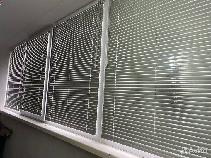 Жалюзи и рулонные шторы
