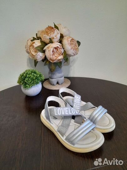 Босоножки для девочки
