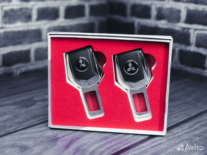 Заглушка ремня безопасности mitsubishi