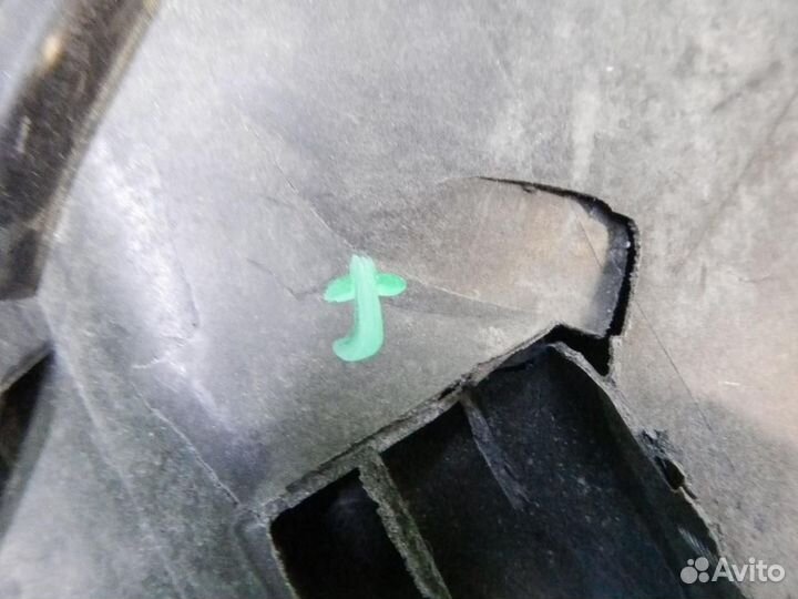 Фара левая Volkswagen Tiguan