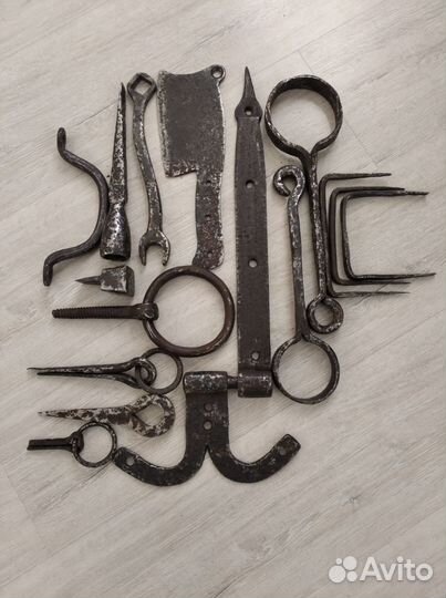 Старинные кованые изделия