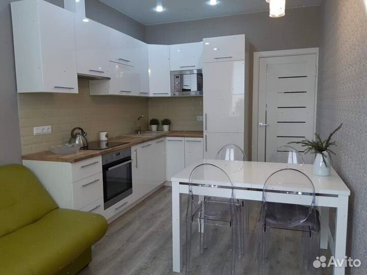 Кухня на заказ до потолка