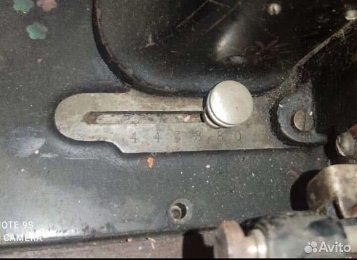 Швейная машина Singer