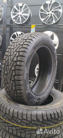 Pirelli Ice Zero 235/65 R17