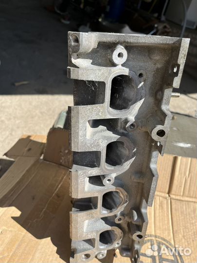 Головка двигателя