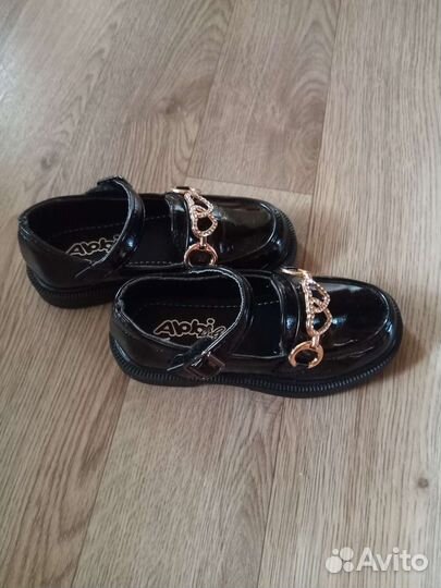 Туфли для девочки 27 размер