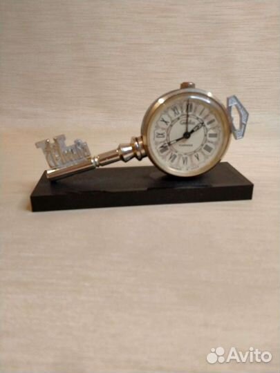 Часы настольные Слава