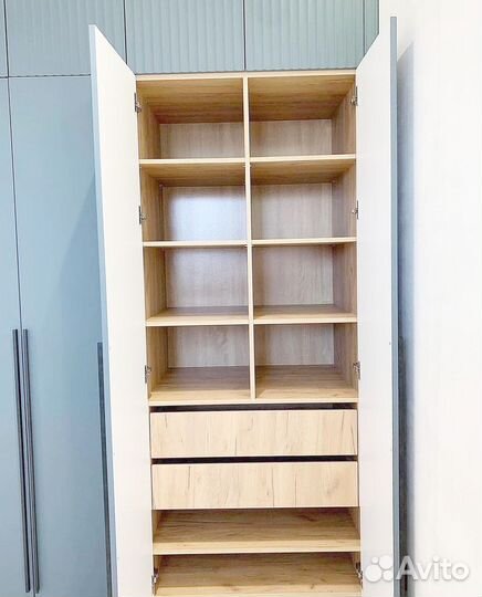 Шкаф в прихожую