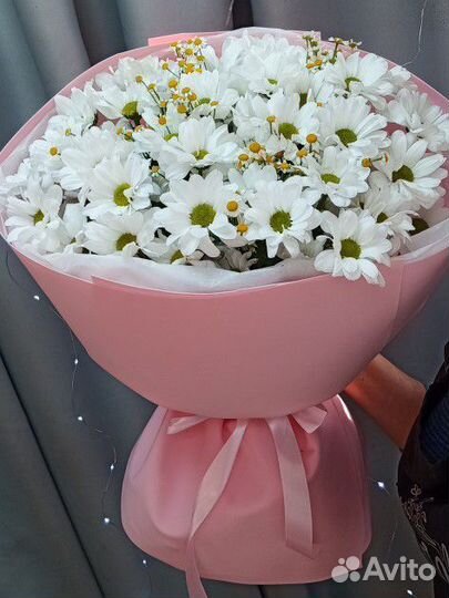 Букет из хризантемы ромашковой