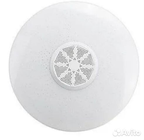 Люстра-светильник с колонкой и пультом