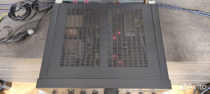 Интегральный усилитель Onkyo Integra A-817RX