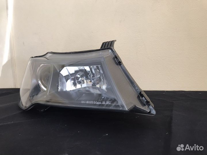 Фара правая Daewoo Nexia N150 (2008-2016)