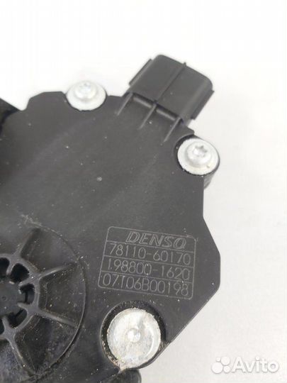 Педаль газа Lexus Lx570 3 3UR-FE 2017