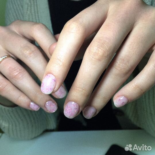 Маникюр и педикюр