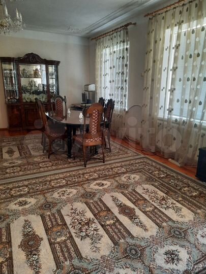 Дом 200 м² на участке 4,2 сот.