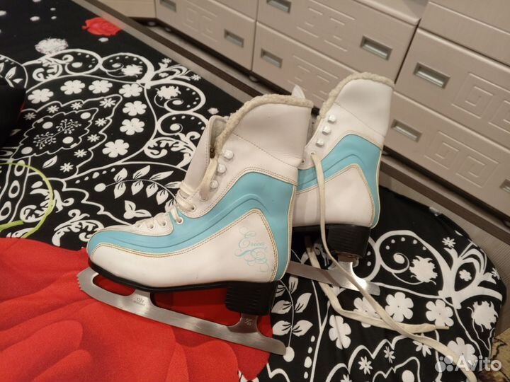 Коньки фигурные 35р