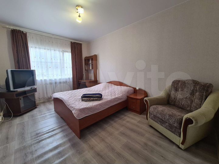 1-к. квартира, 40 м², 1/2 эт.