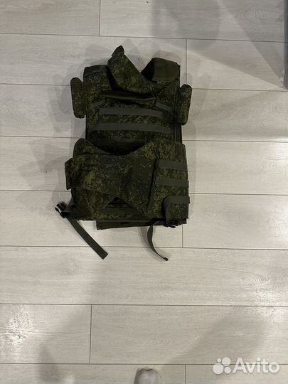 Бронежилет общевойсковой 6Б45 и шлем