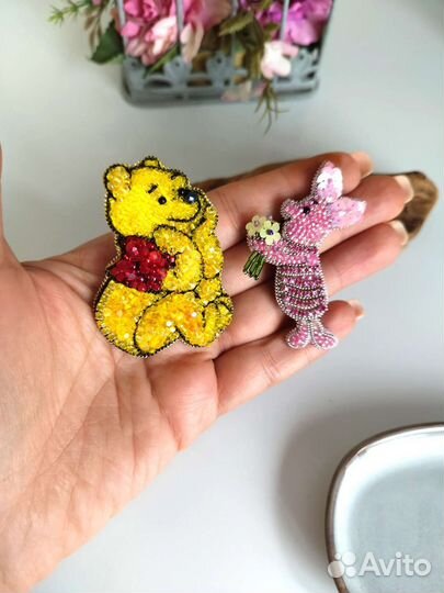 Брошь ручной работы